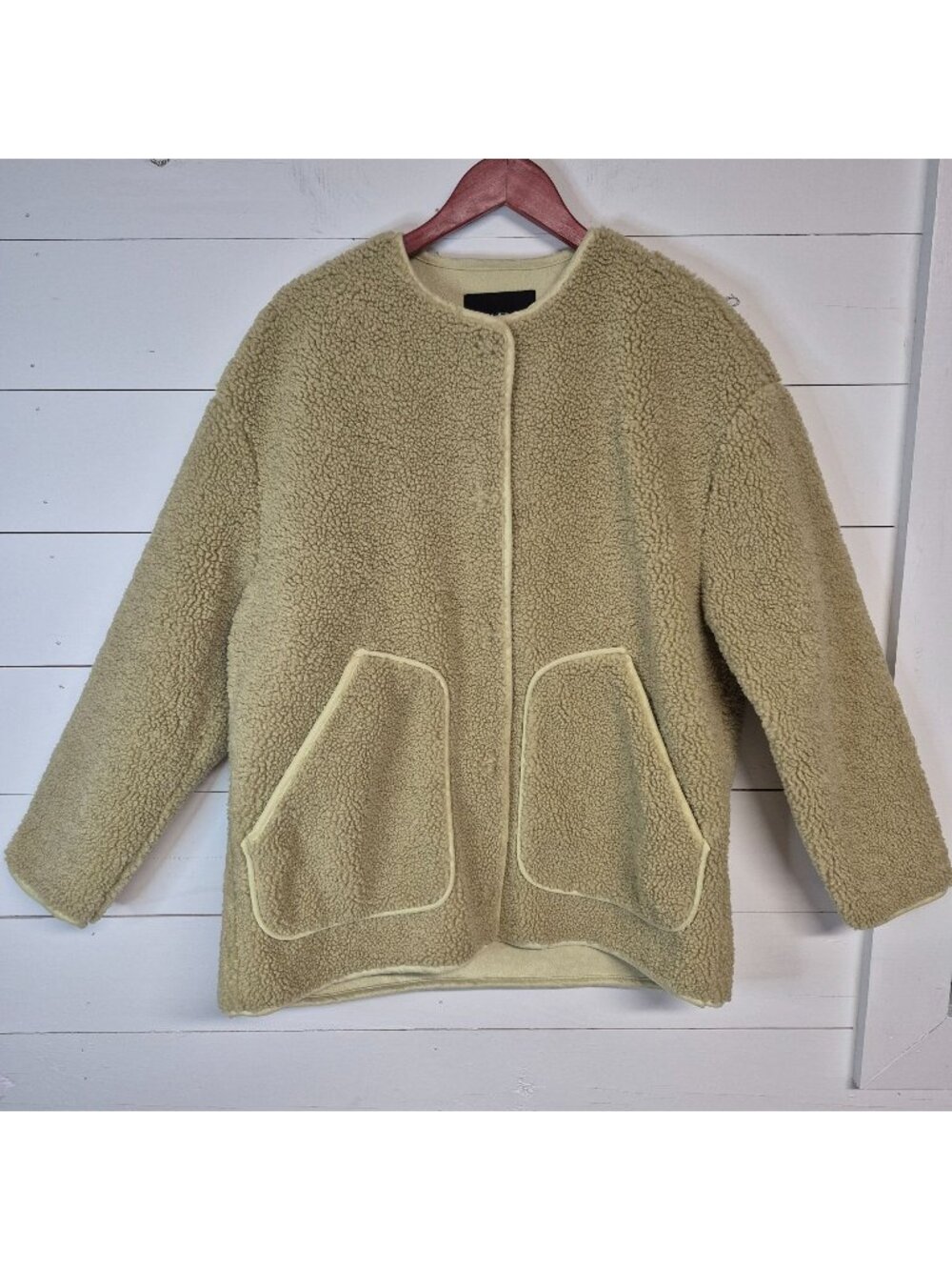 Zara Beige Faux Shearling Snap-Button Coat With Front Pockets